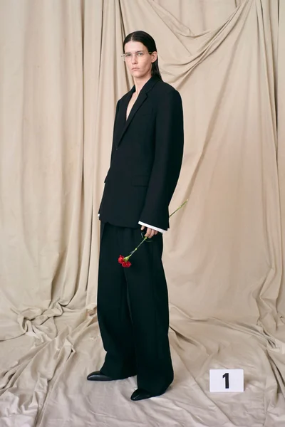 Look 1